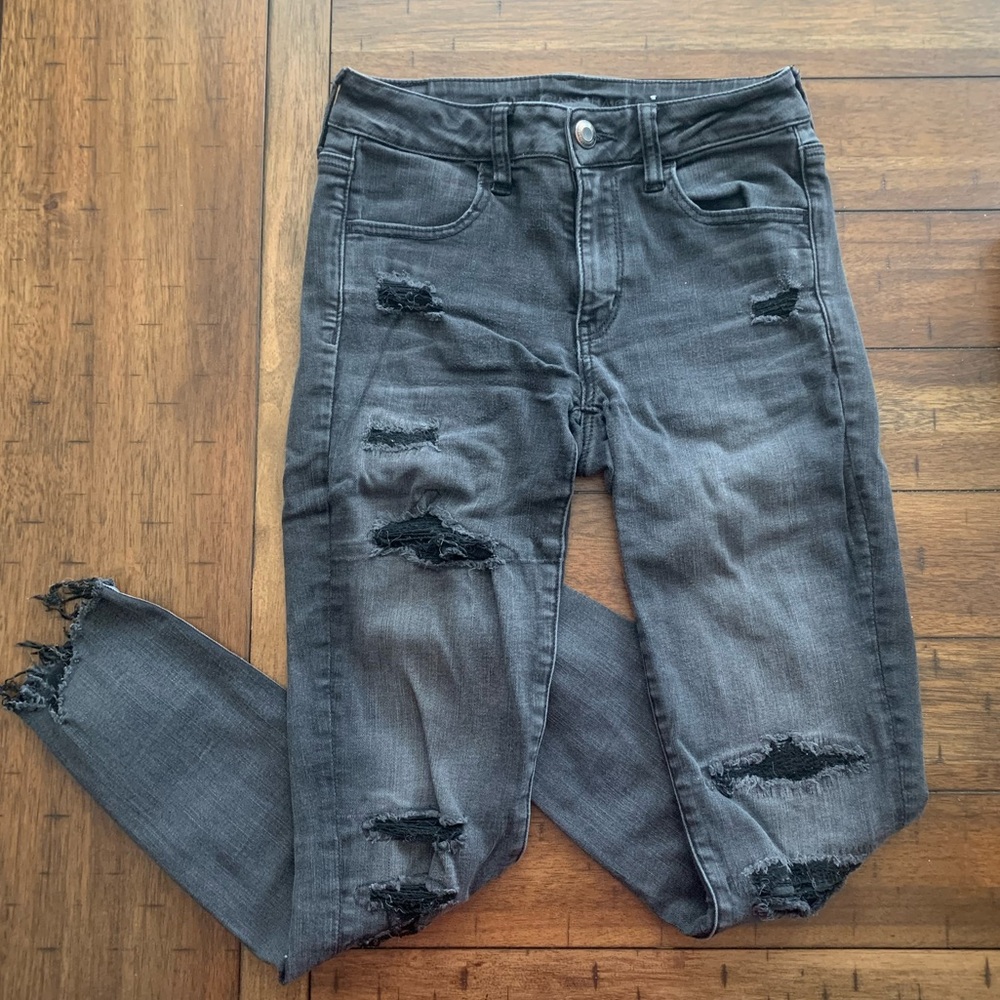 american eagle ripped jeans